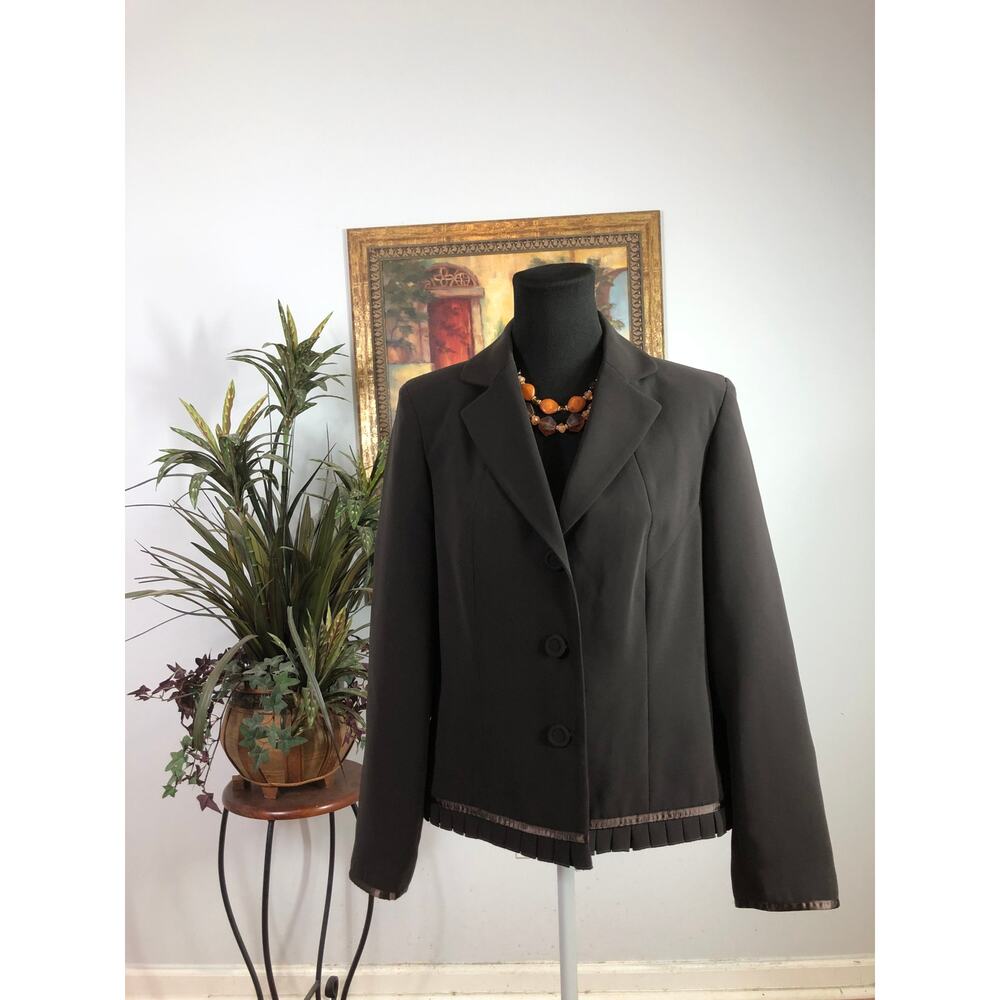 Dressbarn Blazer Women Size 12 Black Polyester Lined Pleated Trim Career Jacket
